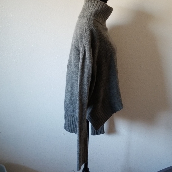 Moth 80% Wool Sweater - Picture 3 of 6